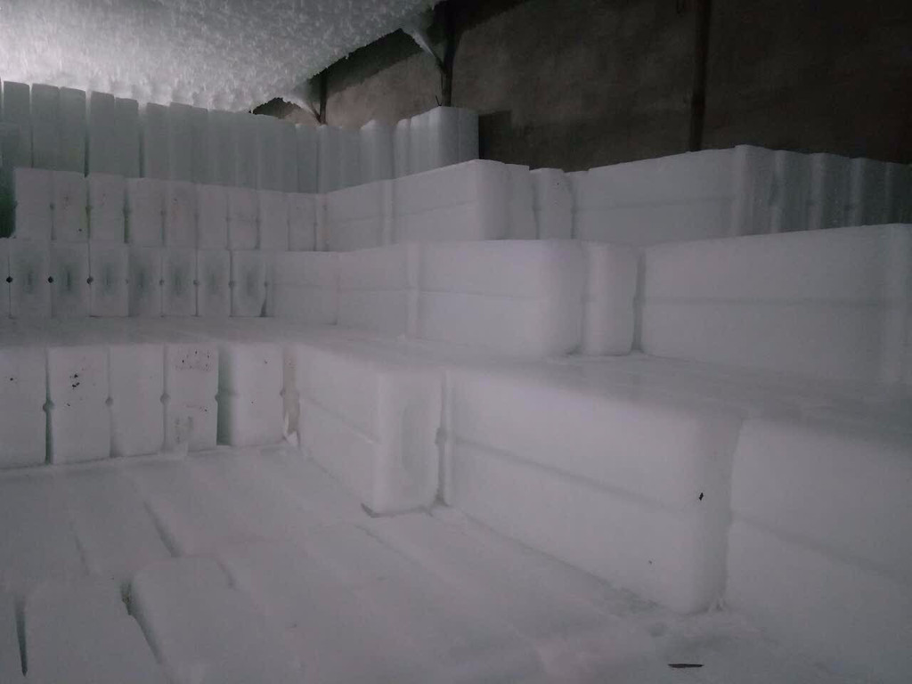 工业用冰、单位降温冰、保鲜用冰、彩冰、冰雕