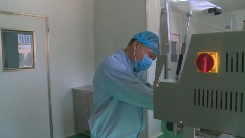 专注14年 敬业务实好模范——记工业用冰加工能手杨成